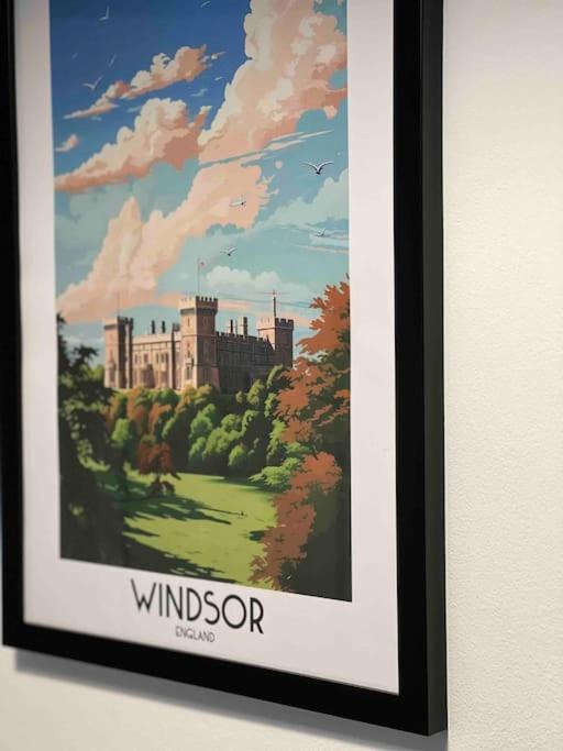 Beautiful Windsor 2 Bed, Perfect Location, 5 Mins Walk To Centre, Free Parking, Legoland, Ascot Apartment Luaran gambar